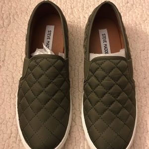Steve Madden Slip Ons